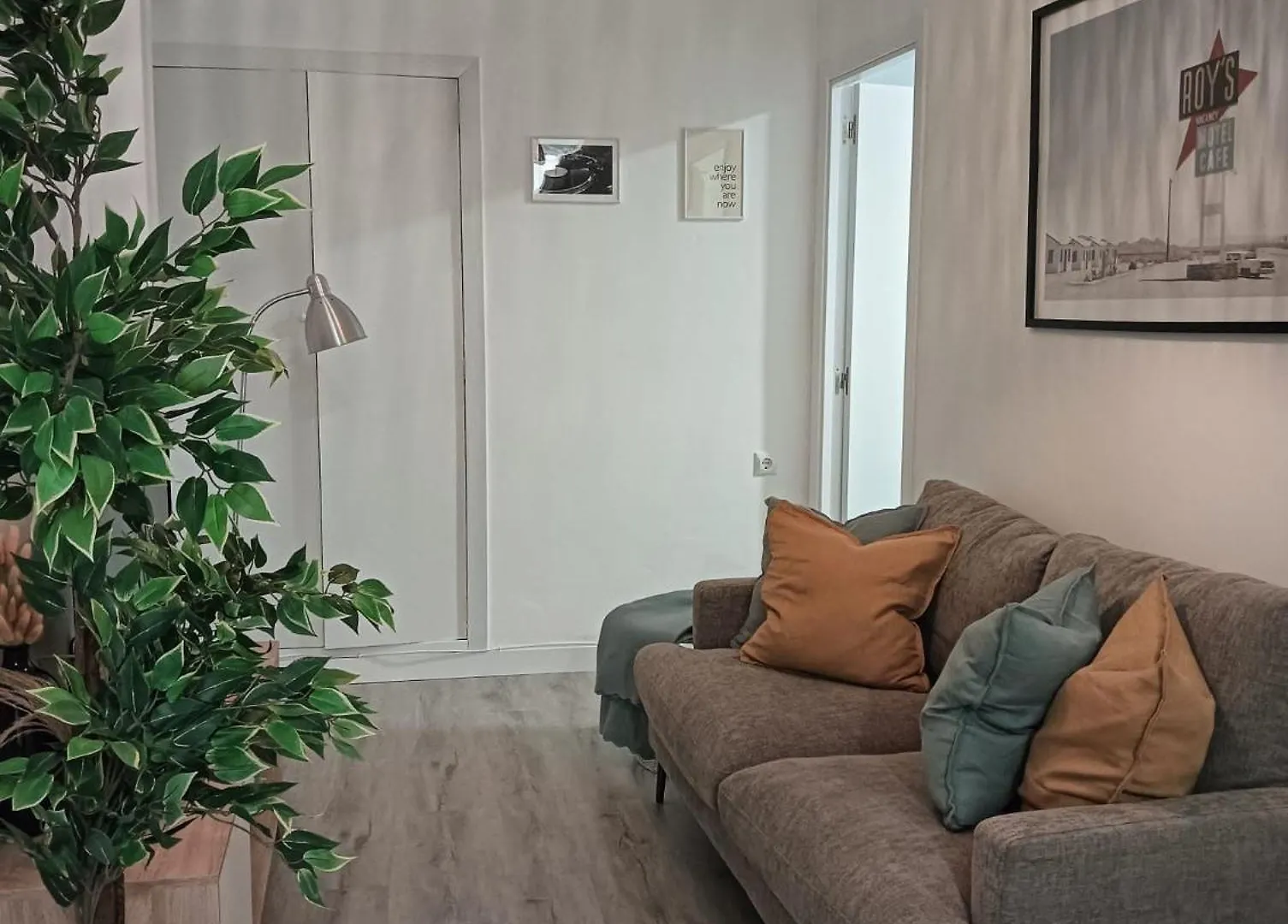 El Caprichito - Fantastico Piso Reformado A 20 Metros De La Playa Apartment Almeria